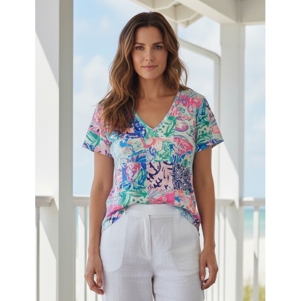 Lilly Pulitzer S Etta V Neck Top T Shirt Size Small Multi Patch to Patch Blouse